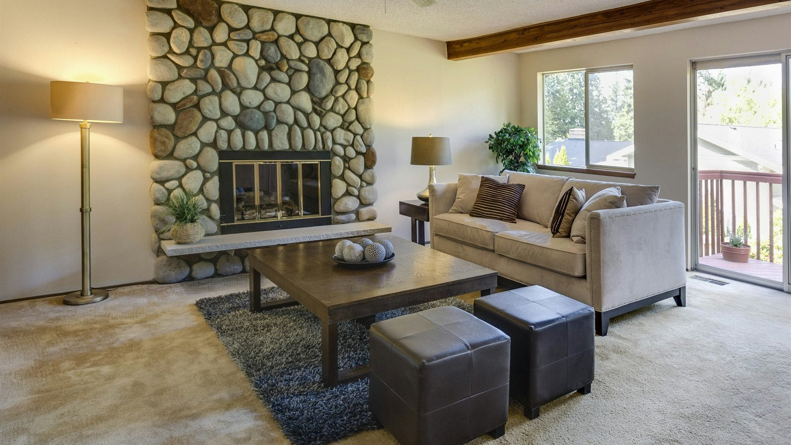 Floor lamp height and placement in a living room corner